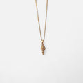 Collar Hv Hermanas Villegas de cadena Grumet en cobre con baño de oro rosé y dije de Ángel de la Guarda con circonia