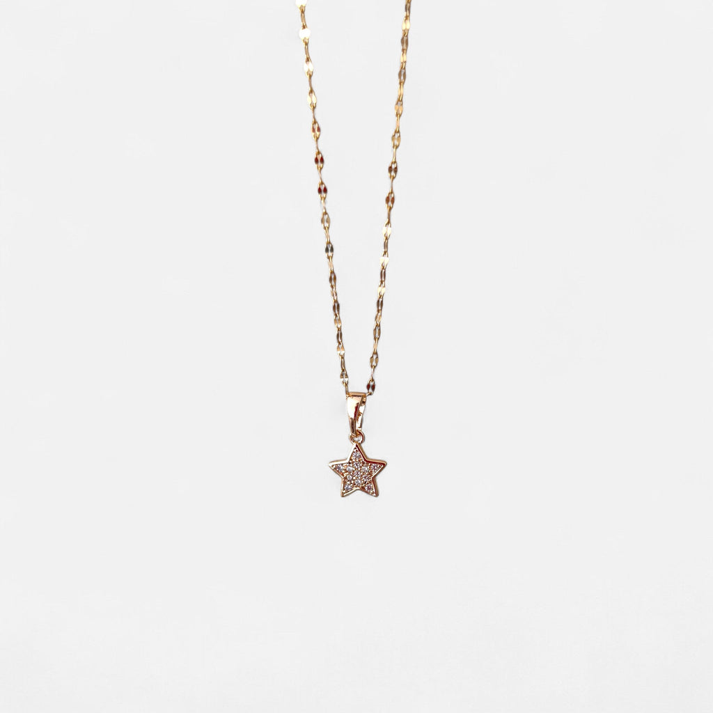 Cadena estilo espejo Hv Hermanas Villegas en oro rosé con dije de estrella y circones brillantes en engaste pavé