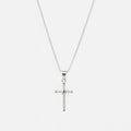 Collar Hv Hermanas Villegas de plata 925 con cadena grumet y dije de cruz latina decorado con circonias brillantes