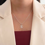 Cadena de plata 925 tejido Figaro con dije circular de mapa del Perú calado de la marca Hv Hermanas Villegas