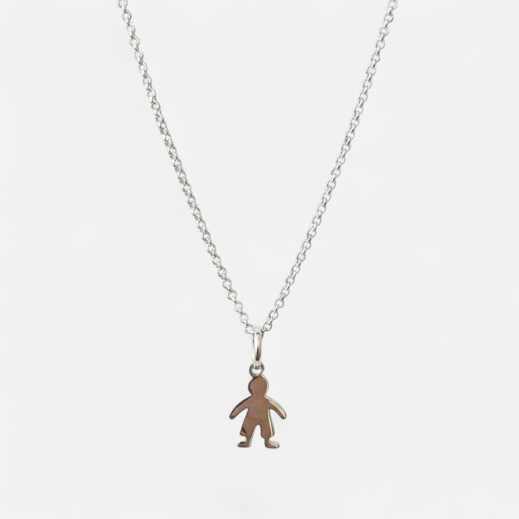 Collar Hv Hermanas Villegas de plata 925 con cadena tejido forcet y dije de silueta de niño en acabado liso