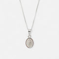 Collar Hv Hermanas Villegas de plata 925 con cadena veneciana y medalla ovalada de la Virgen de Guadalupe en relieve.