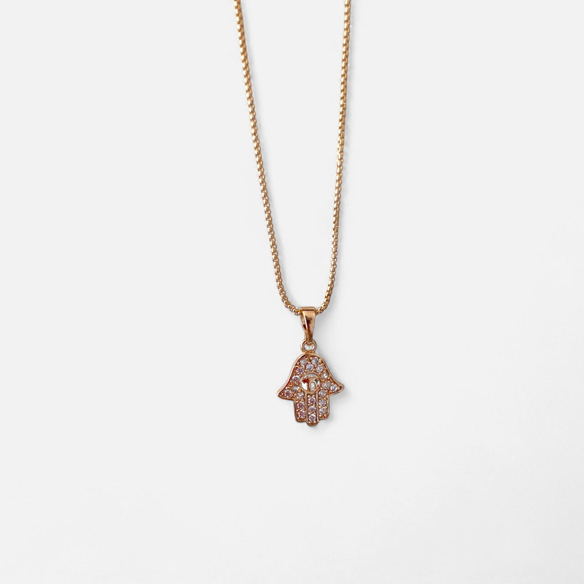 Collar Hv Hermanas Villegas de cadena veneciana en oro rosé con dije de Mano de Fátima pavé de circones brillantes.