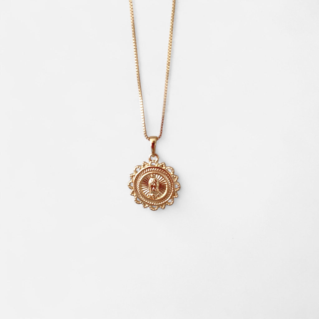 Cadena veneciana Hv Hermanas Villegas en cobre con baño de oro rosé y medalla de la Virgen de Guadalupe con rayos sol