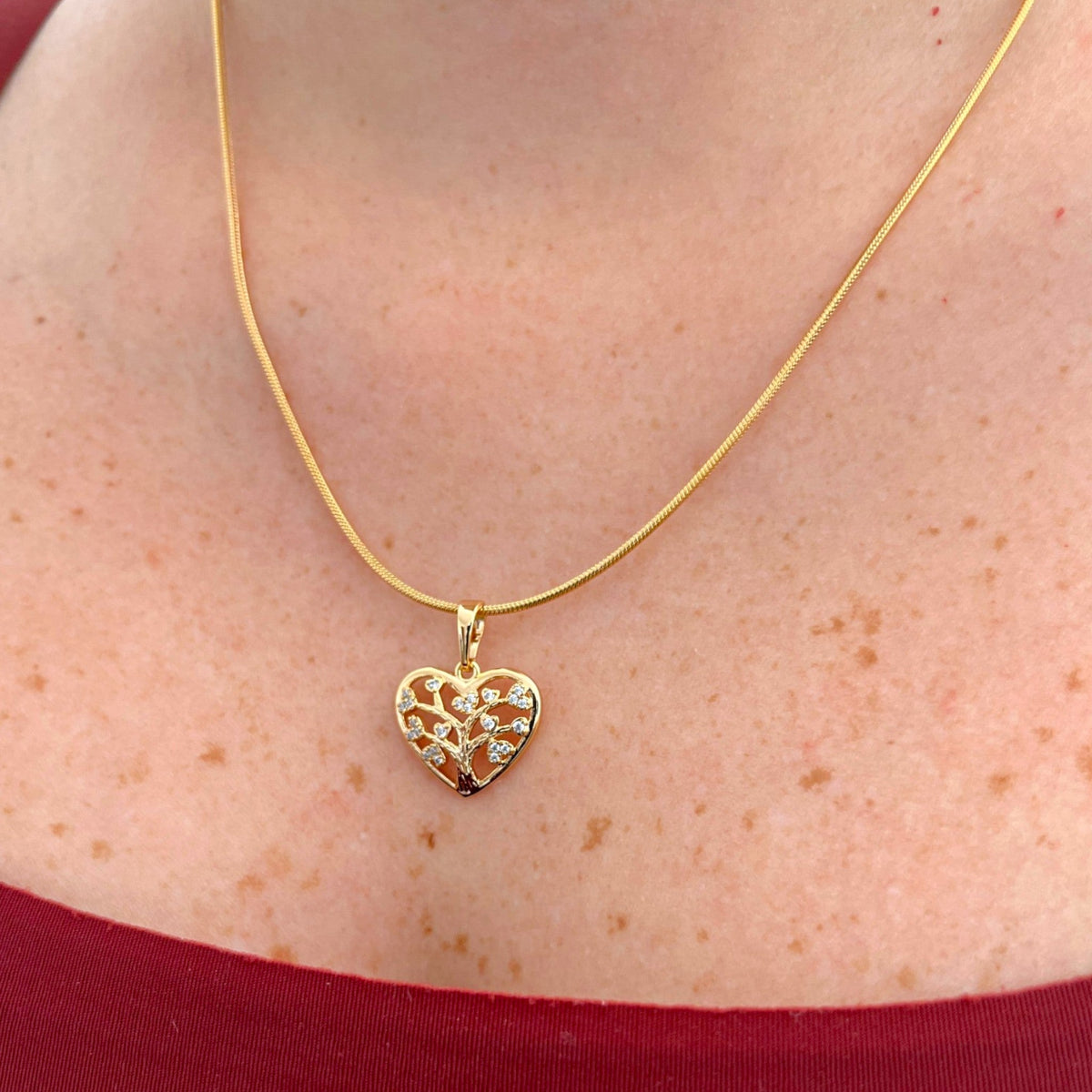 Collar Hv Hermanas Villegas con cadena cola de ratón y dije de corazón Árbol de la Vida con circonias en oro rosé