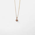 Collar Hv Hermanas Villegas de cadena grumet en oro rosé con dije de corazón y halo de circonias brillantes