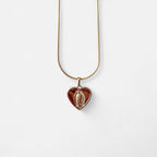 Collar Hv Hermanas Villegas con cadena cola de ratón y dije de corazón con la Virgen de Guadalupe en oro rosé
