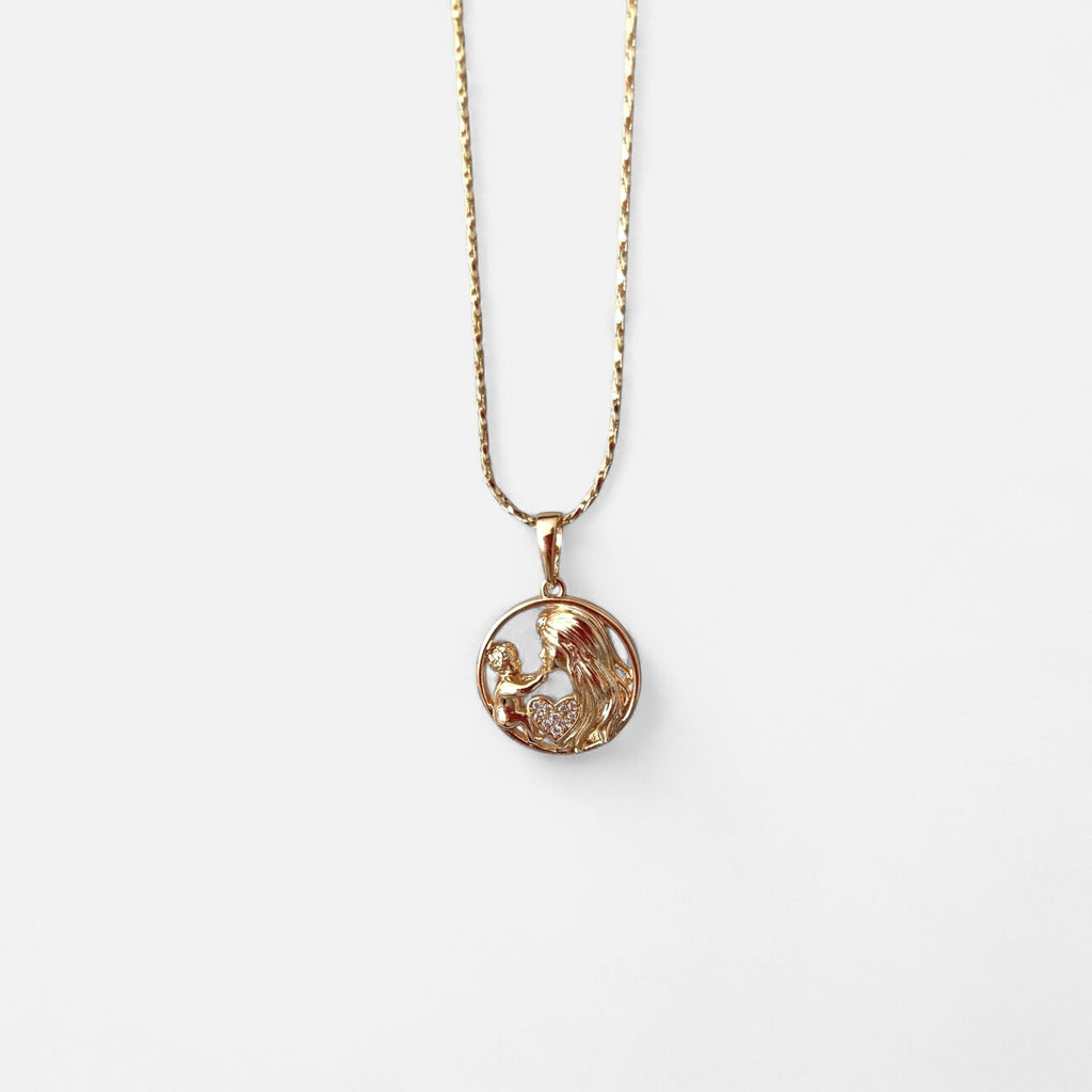 Collar Hv Hermanas Villegas con cadena entorchada y medalla de madre e hijo en baño de oro rosé con circonias.