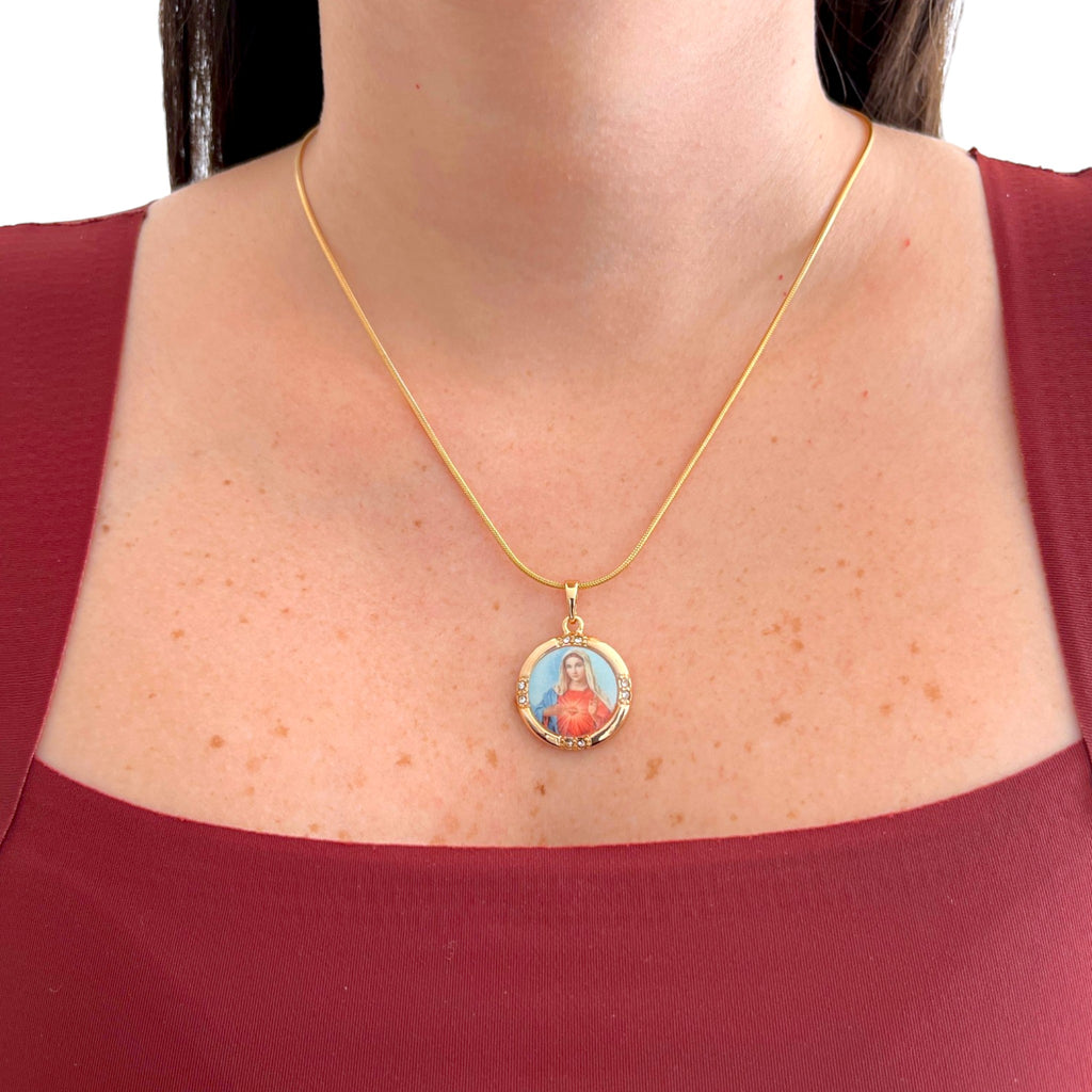 Cadena Hv Hermanas Villegas estilo cola de ratón en oro rosé con medalla del Inmaculado Corazón de María y circonias