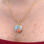 Collar Hv Hermanas Villegas con cadena cola de ratón dorada y medalla del Inmaculado Corazón de María con circonias