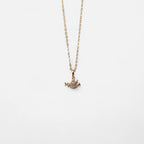 Collar Hv Hermanas Villegas de cadena force en oro rosé con dije de paloma del Espíritu Santo y circonias brillantes