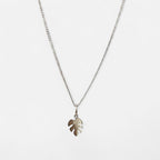 Collar Hv Hermanas Villegas de plata 925 con cadena fina y dije colgante en forma de hoja de monstera tropical