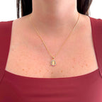 Collar Hv Hermanas Villegas con cadena grumet, medalla de la Virgen de Guadalupe y circonias multicolor en oro rosé