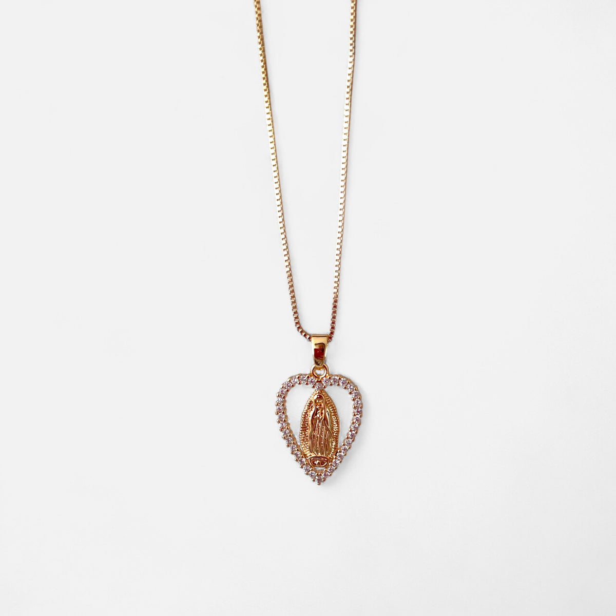 Collar Hv Hermanas Villegas con cadena veneciana y dije de Virgen de Guadalupe en corazón de circones oro rosé