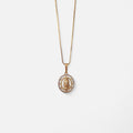 Collar Hv Hermanas Villegas con cadena veneciana y medalla de la Virgen de Guadalupe en oro rosé con circonias.