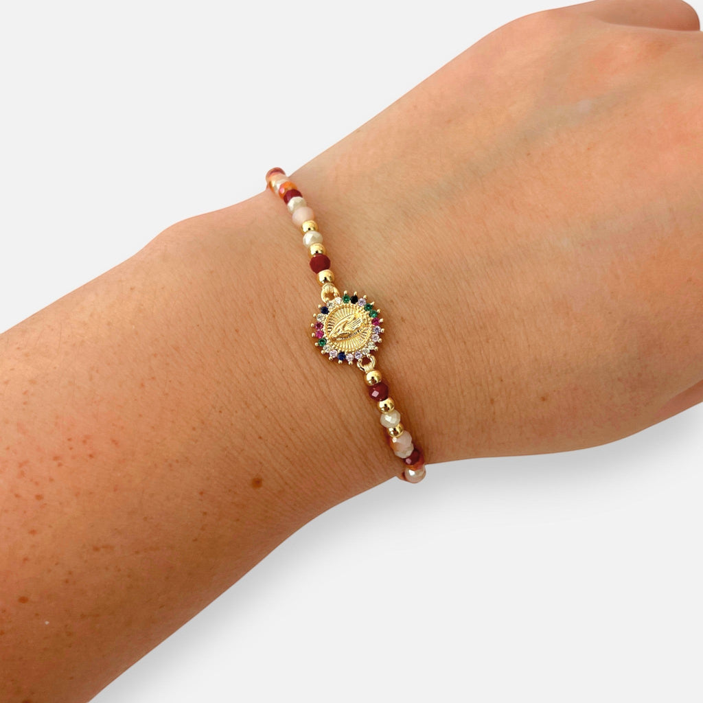 Pulsera Hv Hermanas Villegas de hilo con cuentas Murano, dije de Virgen de Guadalupe y circones multicolor en acero