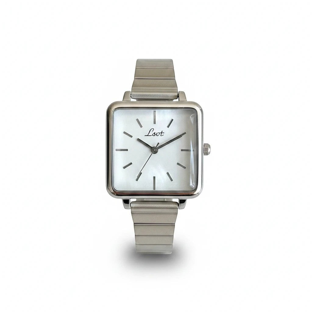 Reloj Hv Hermanas Villegas de caja cuadrada plateada, dial blanco minimalista y correa de acero inoxidable retro.